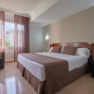 4* Otel Crisol Jardines De